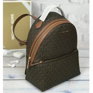 MICHAEL KORS MEDIUM TRAVEL SHOULDER BACKPACK